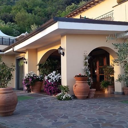 Hotel Villa Degli Angeli Castel Gandolfo Exteriör bild