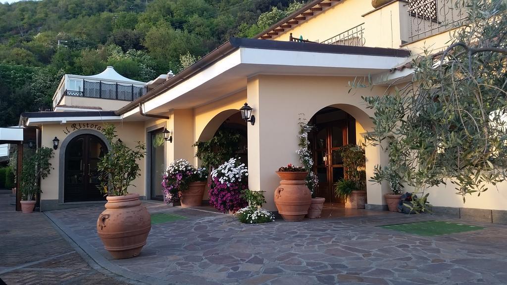 Hotel Villa Degli Angeli Castel Gandolfo Exteriör bild