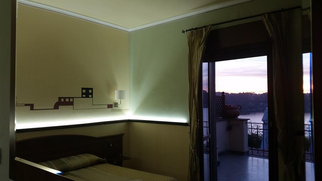 Hotel Villa Degli Angeli Castel Gandolfo Exteriör bild