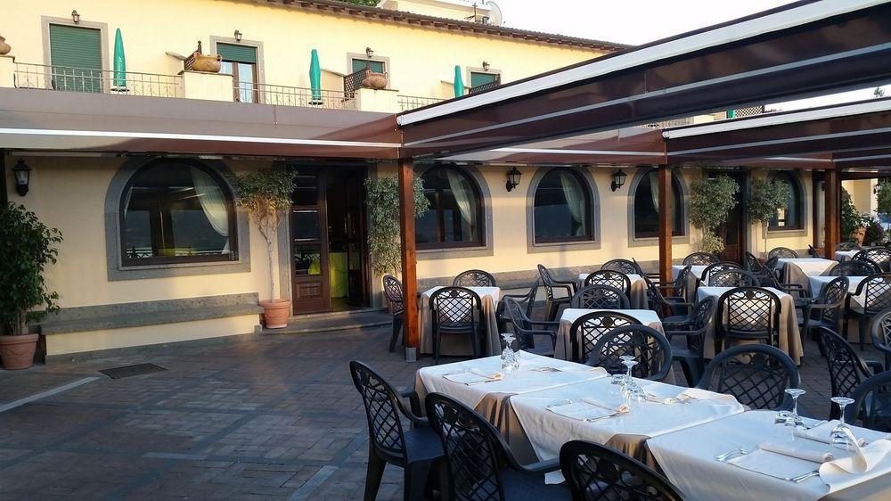 Hotel Villa Degli Angeli Castel Gandolfo Exteriör bild