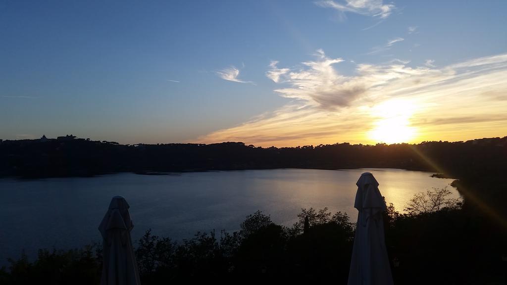 Hotel Villa Degli Angeli Castel Gandolfo Exteriör bild