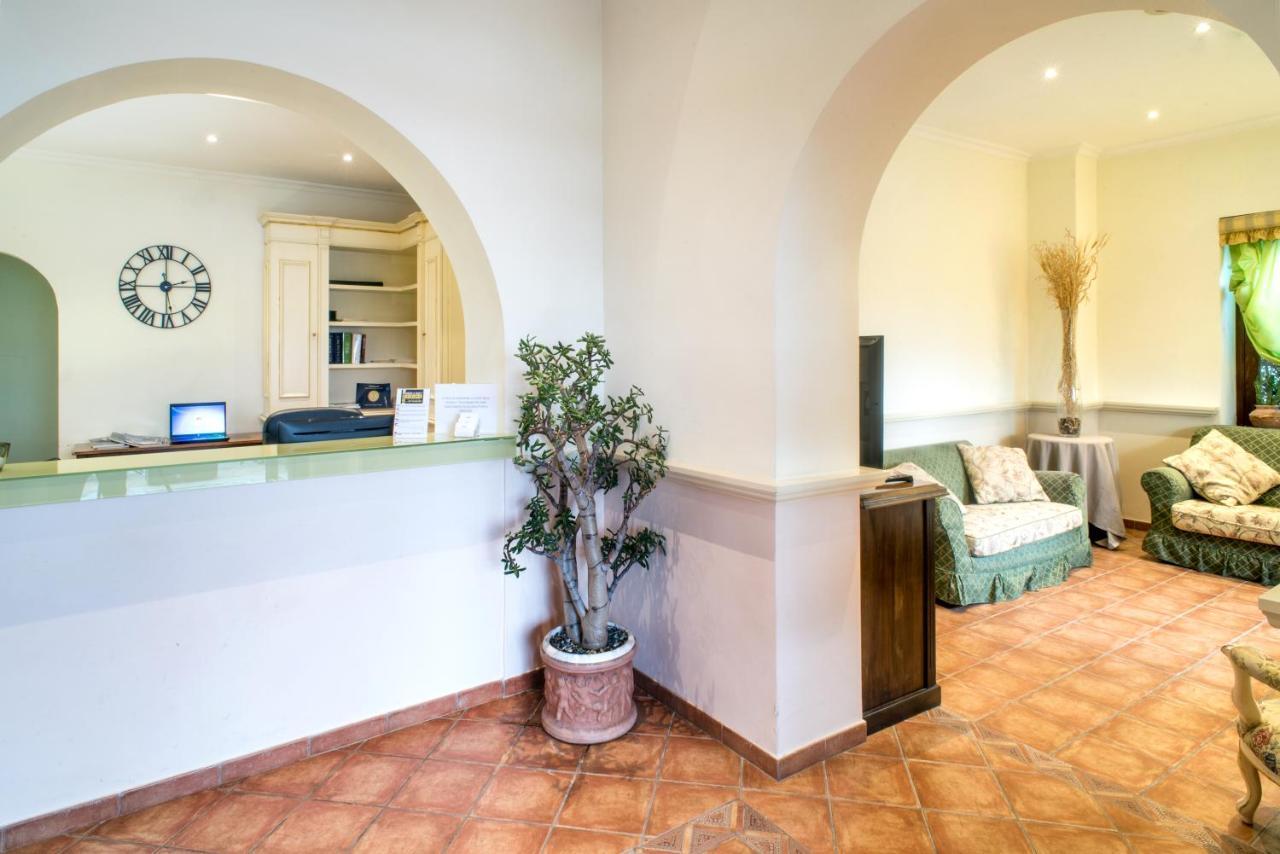 Hotel Villa Degli Angeli Castel Gandolfo Exteriör bild